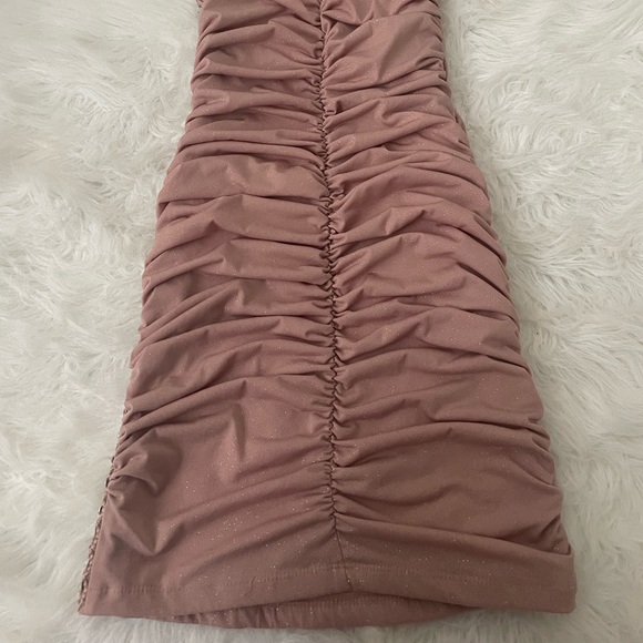 Paper Doll one shoulder mini dress size medium pink with gold shimmer - Picture 8 of 11